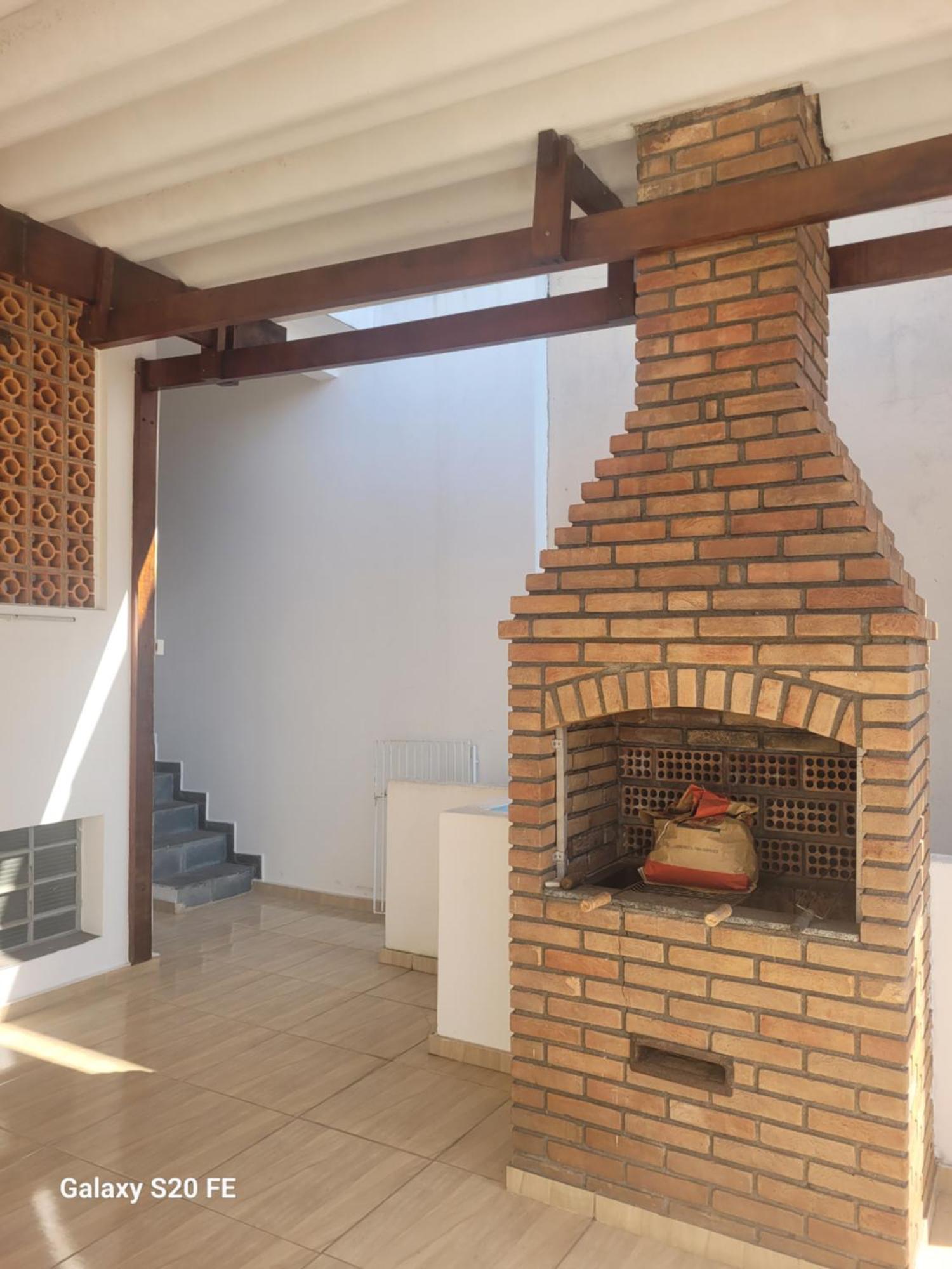 Disponivel Em Sobrado * São Paulo